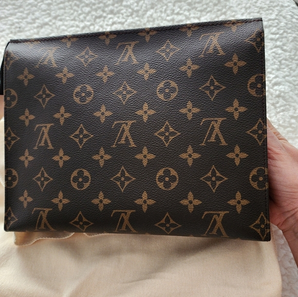 LV toliety 26 - Picture 4 of 12